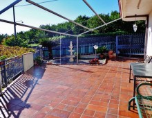 Casetta indipendente con splendida terrazza panoramica e 1500 mq circa di terreno