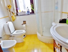 Graziosa villetta con 330 mq di spazio esterno