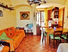 Graziosa villetta con 330 mq di spazio esterno