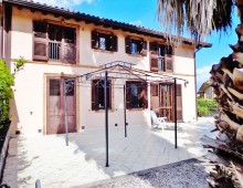 Graziosa villetta con 330 mq di spazio esterno