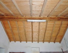 Rustico con palmento,2500 di terreno coltivato a vigneto doc accanto alla villa del grandissimo maestro BATTIATO