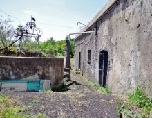 Rustico con palmento e 500 mq di terreno