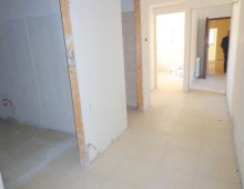 Ampio 3 vani più accessori in cooperative di nuova costruzione