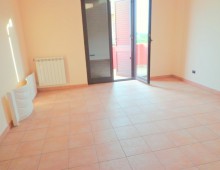 Villa singola su tre livelli con 1200 mq di terreno