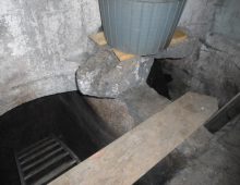 Casetta singola con palmento e terreno coltivato con ulivi e alberi da frutto