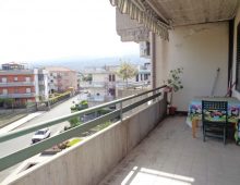 Bivano arredato con splendida vista mare ed Etna