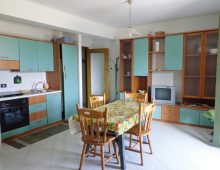 Bivano arredato con splendida vista mare ed Etna