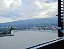 Ricercata casetta immersa nel verde alle pendici dell’Etna