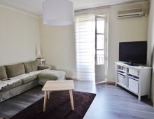 Ampio e luminoso 3 vani semi indipendente ristrutturato e arredato