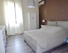 Ampio e luminoso 3 vani semi indipendente ristrutturato e arredato