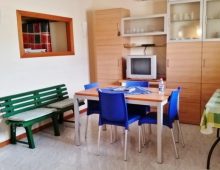 Comoda mansarda arredata con terrazzino fronte mare