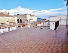 Luminoso attico di 140 mq con ampia terrazza panoramica vista mare