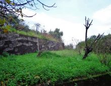 Piccola casetta prefabbricata con 2000 mq di terreno e meravigliosa vista mare