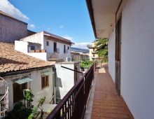 Luminoso attico di 140 mq con ampia terrazza panoramica vista mare