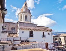 Luminoso attico di 140 mq con ampia terrazza panoramica vista mare