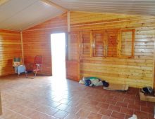 Piccola casetta prefabbricata con 2000 mq di terreno e meravigliosa vista mare