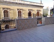 Ampia casa singola sita al piano terra con terrazza edificabile