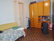 Ampia casa singola sita al piano terra con terrazza edificabile