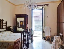 Casa singola sita al primo piano vicino Piazza San Pietro