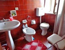 Casa singola sita al primo piano vicino Piazza San Pietro