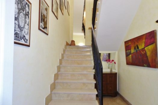 Mansarda arredata sita al secondo piano in pieno centro storico