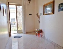 Casa indipendente con 300 mq di giardino