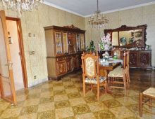 Casa indipendente con 300 mq di giardino