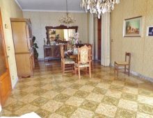 Casa indipendente con 300 mq di giardino