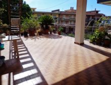 Casa indipendente con 300 mq di giardino