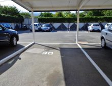 Trivani di recente costruzione con garage.