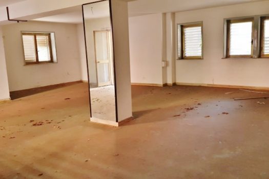 Centralissima bottega di 200 mq