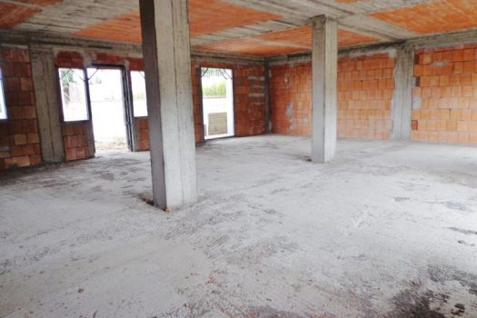 Villetta da rifinire in zona tranquilla e panoramica