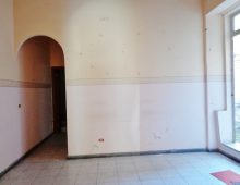 Ampia e luminosa bottega con cortile di 50 mq circa