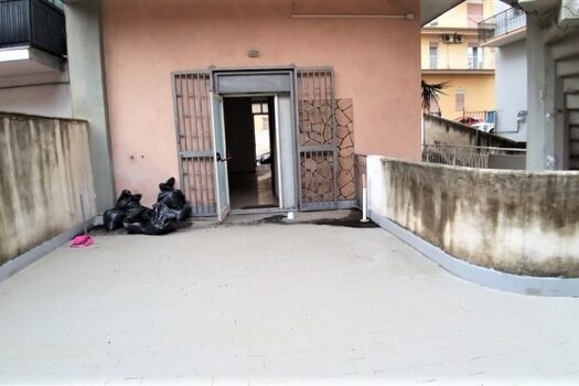 Ampia bottega di 70 mq più 70 mq di magazzino sottostante