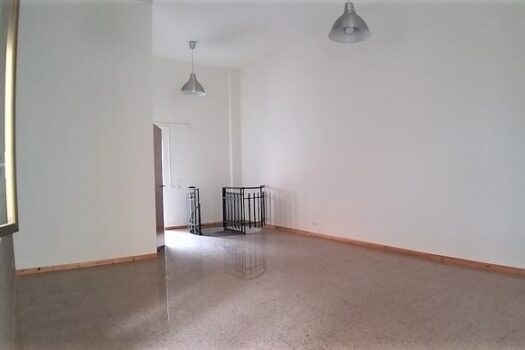 Ampia bottega di 70 mq più 70 mq di magazzino sottostante