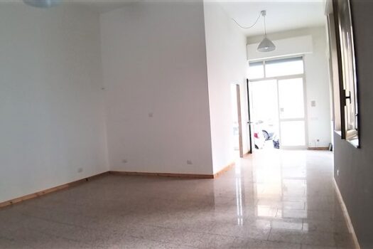 Ampia bottega di 70 mq più 70 mq di magazzino sottostante