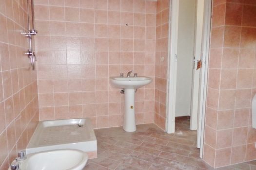 Luminosa mansarda con terrazzo