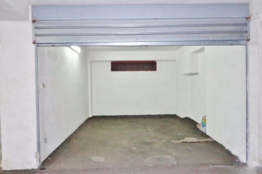 Ampio e luminoso 3 vani con garage in  zona ben servita