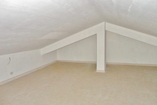 Ville singole su 4 livelli con 400 mq di giardino