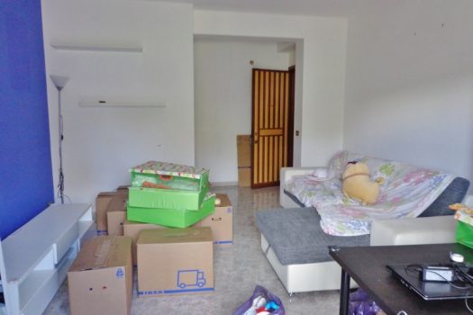 3 vani vuoto con ampio garage al centro del paese