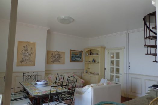Esclusivo attico con terrazzo con meraviglioso affaccio sul mare