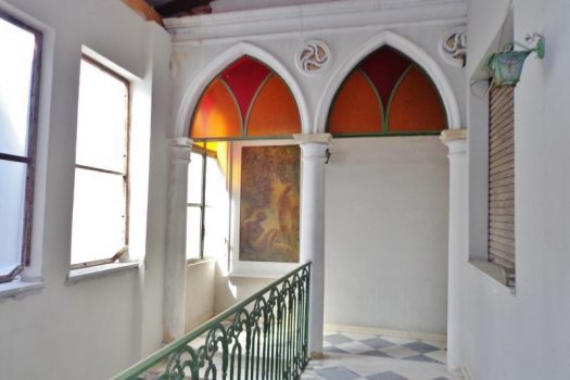 Storico appartamento singolo a pochi centinaia di mt da Piazza San Pietro con ampio garage