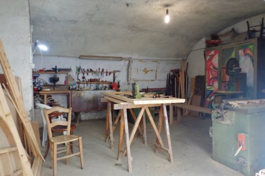 Storico appartamento singolo a pochi centinaia di mt da Piazza San Pietro con ampio garage