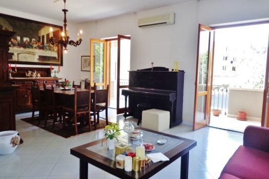 Luminoso appartamento con ampio garage