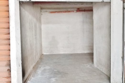 4 vani vuoto semi indipendente con terrazzo e garage