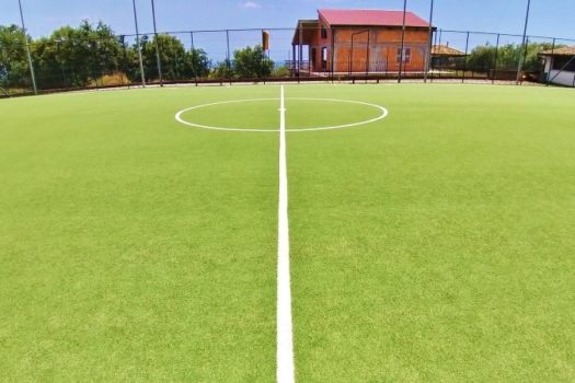 Impianto sportivo con 2 campi di calcetto uno polifunzionale angolo bar e ampio parcheggio privato