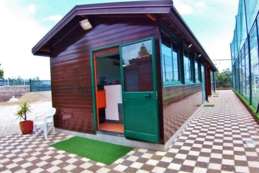 Impianto sportivo con 2 campi di calcetto uno polifunzionale angolo bar e ampio parcheggio privato