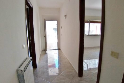 4 vani vuoto semi indipendente con terrazzo e garage