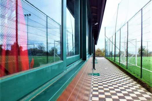 Impianto sportivo con 2 campi di calcetto uno polifunzionale angolo bar e ampio parcheggio privato