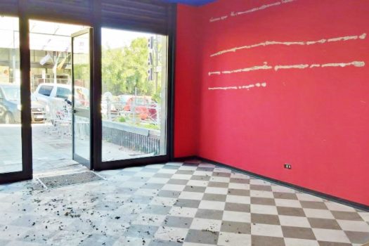 Bottega di 65 mq più 65 mq di terrazzino interno